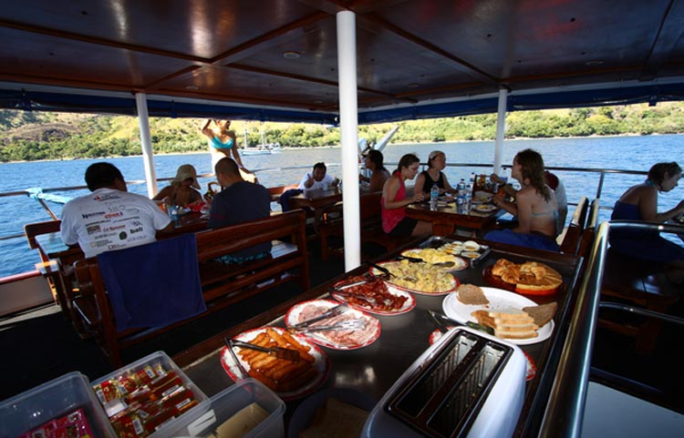 Deep Andaman Queen Breakfast