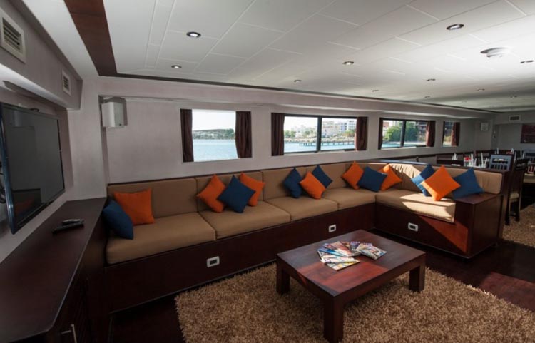 Samira Lounge