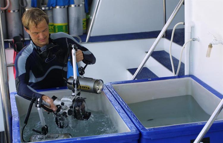 Raja Ampat Aggressor Camera Rinse
