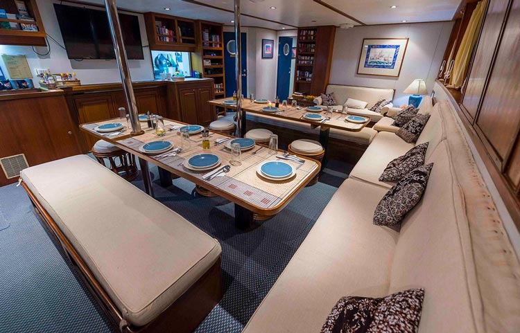 Raja Ampat Aggressor Dining