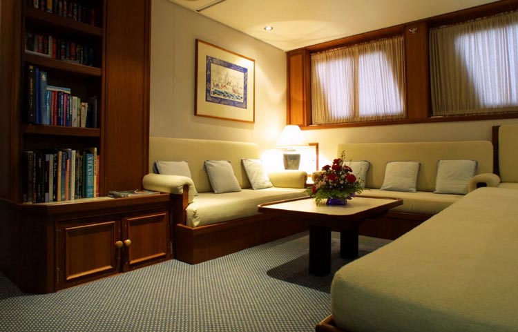 Raja Ampat Aggressor Lounge
