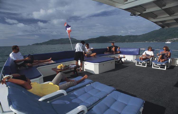 Raja Ampat Aggressor Lounge